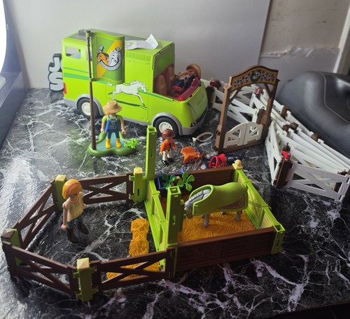 Playmobil horse farm enclosure - playmobil,